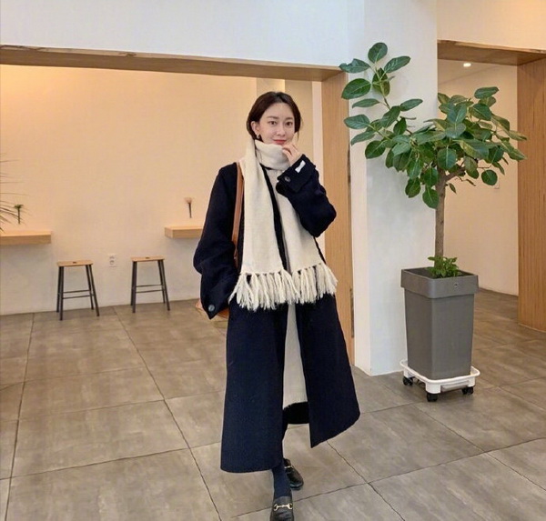 简约大气的OL通勤穿搭参考
